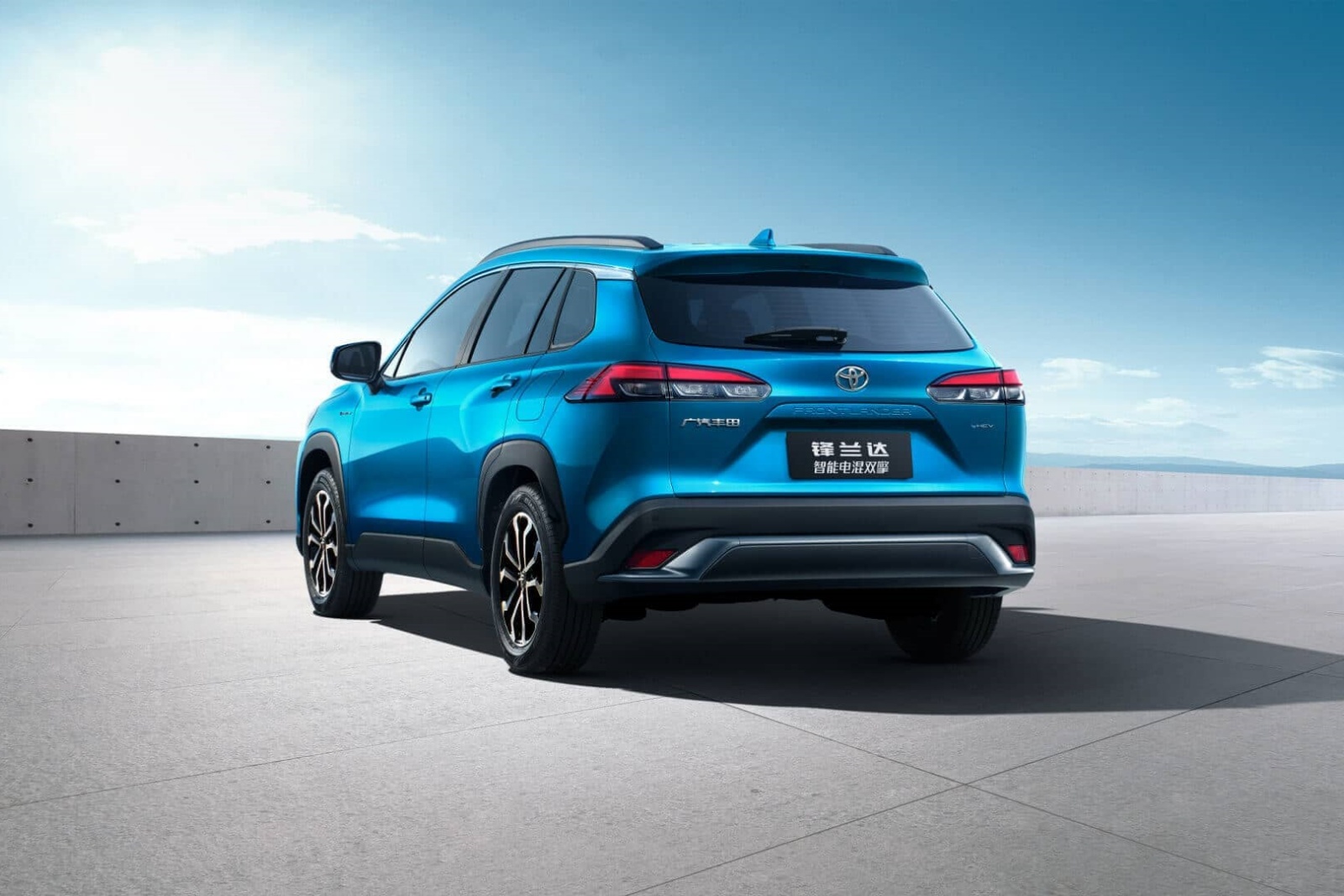 2024款 豐田鋒蘭達 2.0L 智能(néng)電(diàn)混雙擎