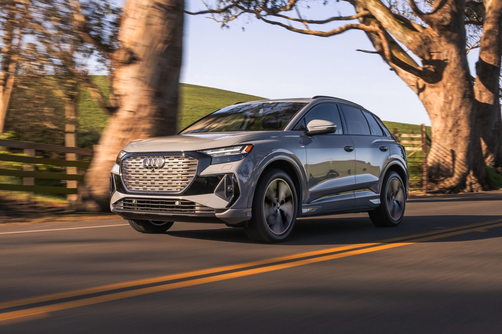 2024新(xīn)款奧迪Q4 e-tron 