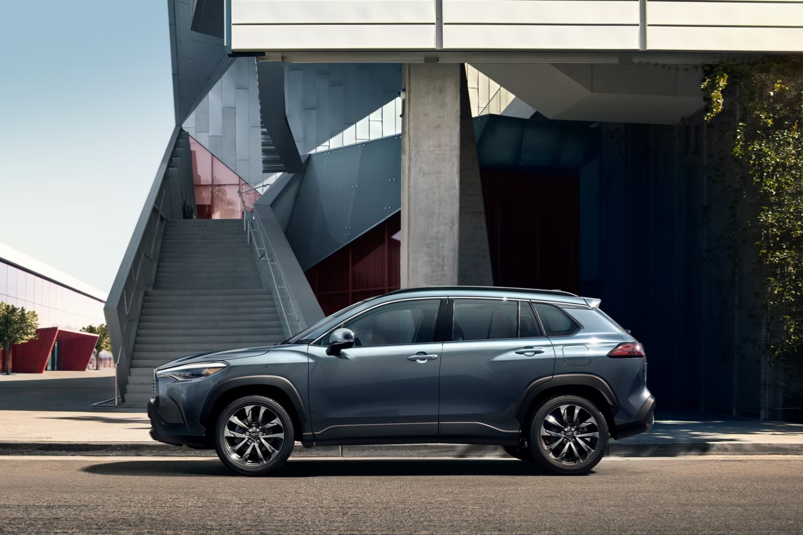 2024款豐田卡羅拉銳放