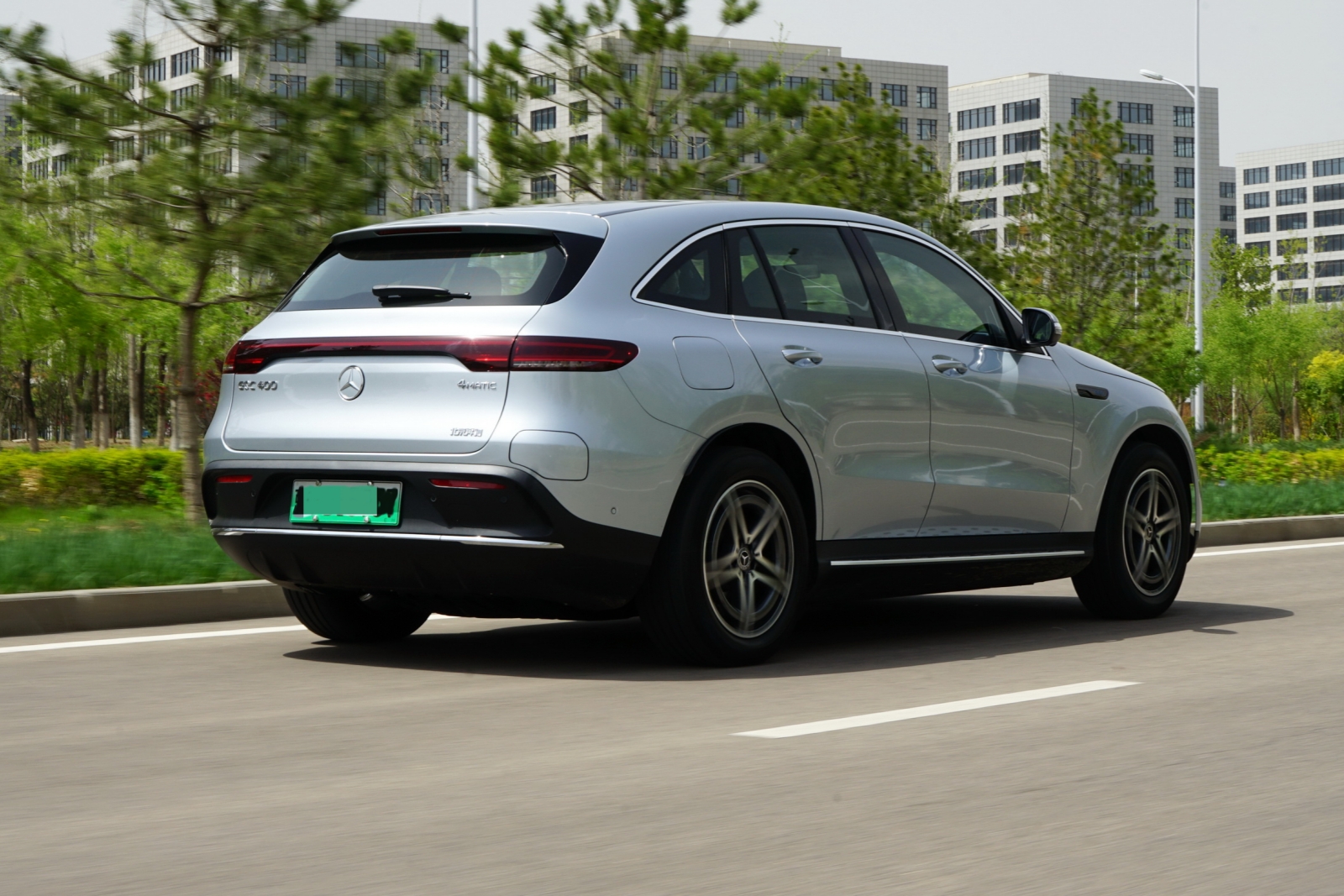 2024款奔馳純電(diàn)動EQC